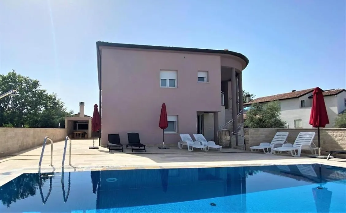 Villa Maduna 1 Kastel
